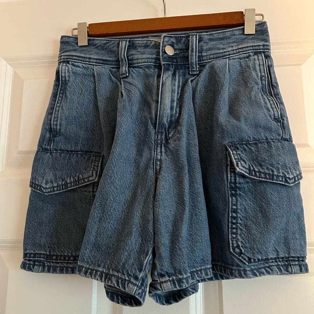 Universal Thread Cargo Shorts - Size 00